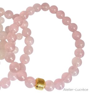 De couleur rose Le quartz rose est la pierre de l' amour inconditionnel